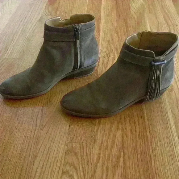 Nine West Willito Taupe Leather Tassel Ankle Bootie - Picture 6 of 11